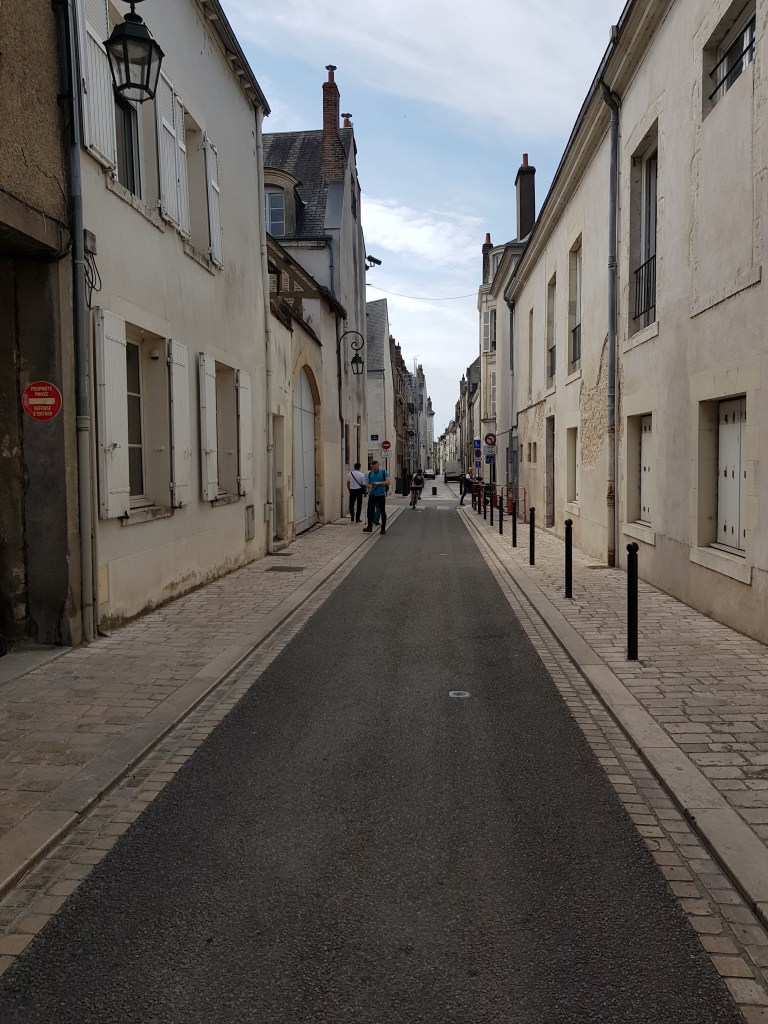 La rue des grands champs