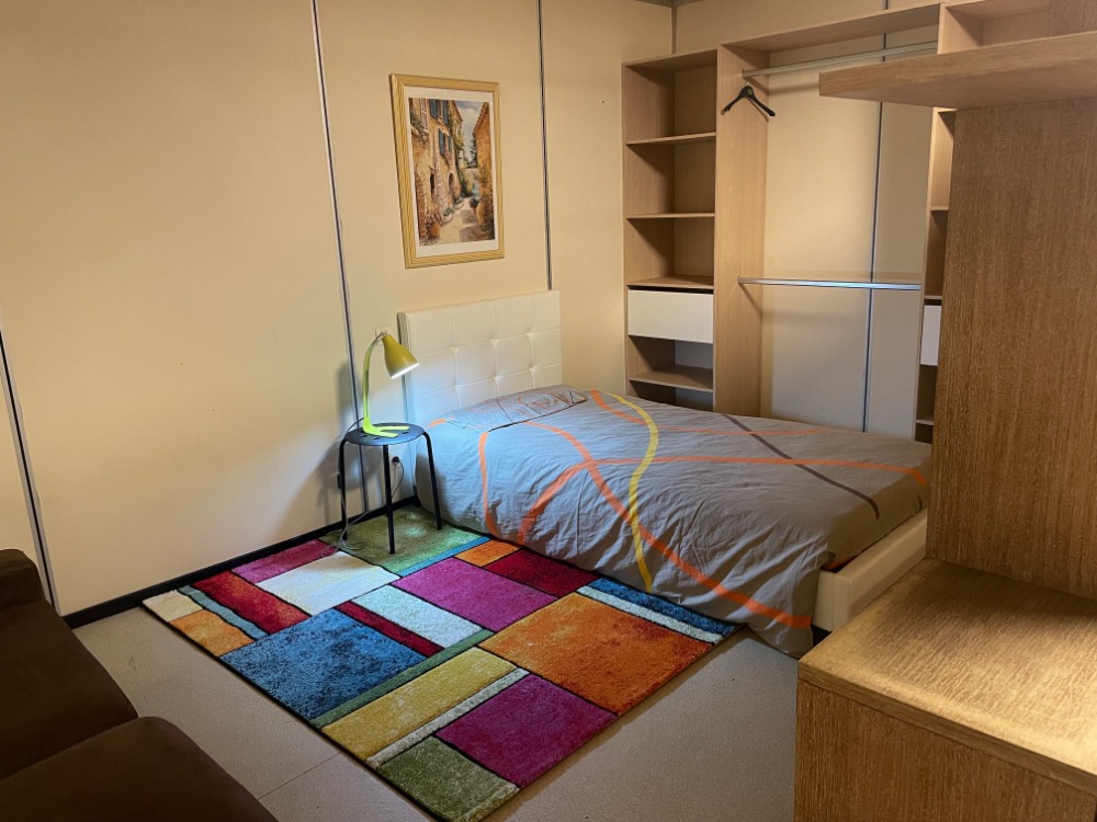 Chambre 4 / 450 euros/mois TCC